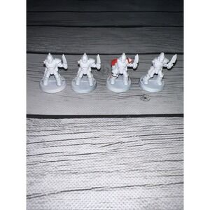 4 A19946 WARHAMMER 40K SPACE MARINES ROGUE TRADER SCOUTS- INCOMPLETE AS IS